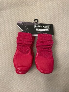Canada Pooch Red Dog Socks - L/G